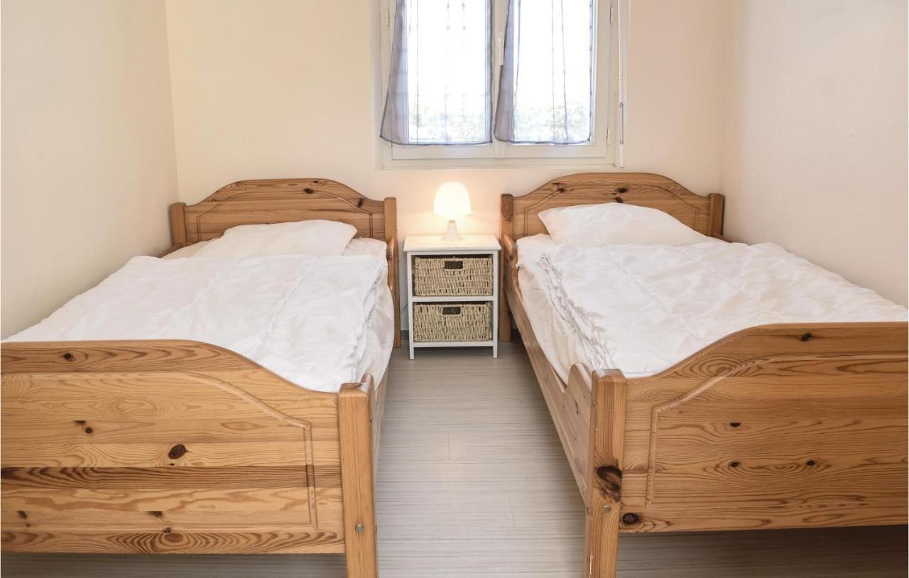 Stunning Home In St, Marcouf De Lisle With Wifi Saint-Marcouf Eksteriør billede